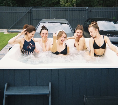 Купель Фурако Polar Spa ELITE QUATTRO 200 квадратная с интегрированной печью для 6-8 человек (термососна темная) фото  фото - 22